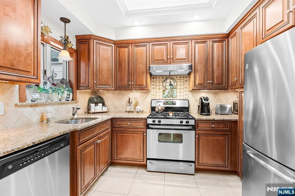 Photo of 1631 Maple