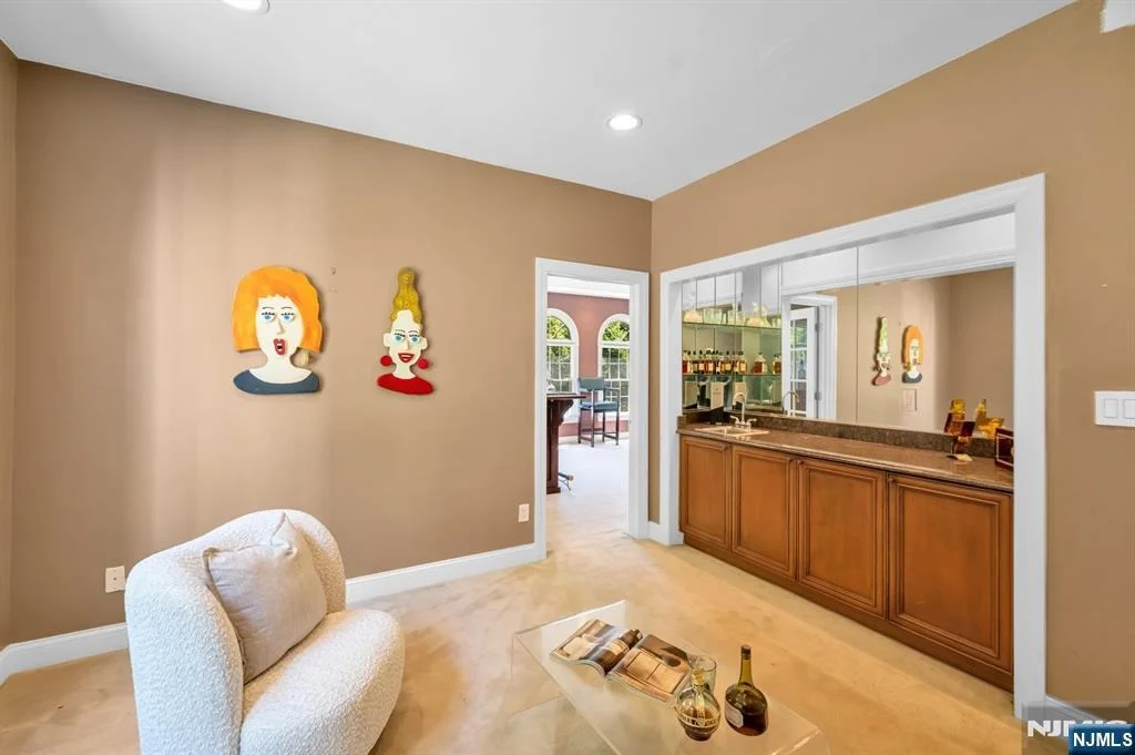 Photo of 206 Van Buren