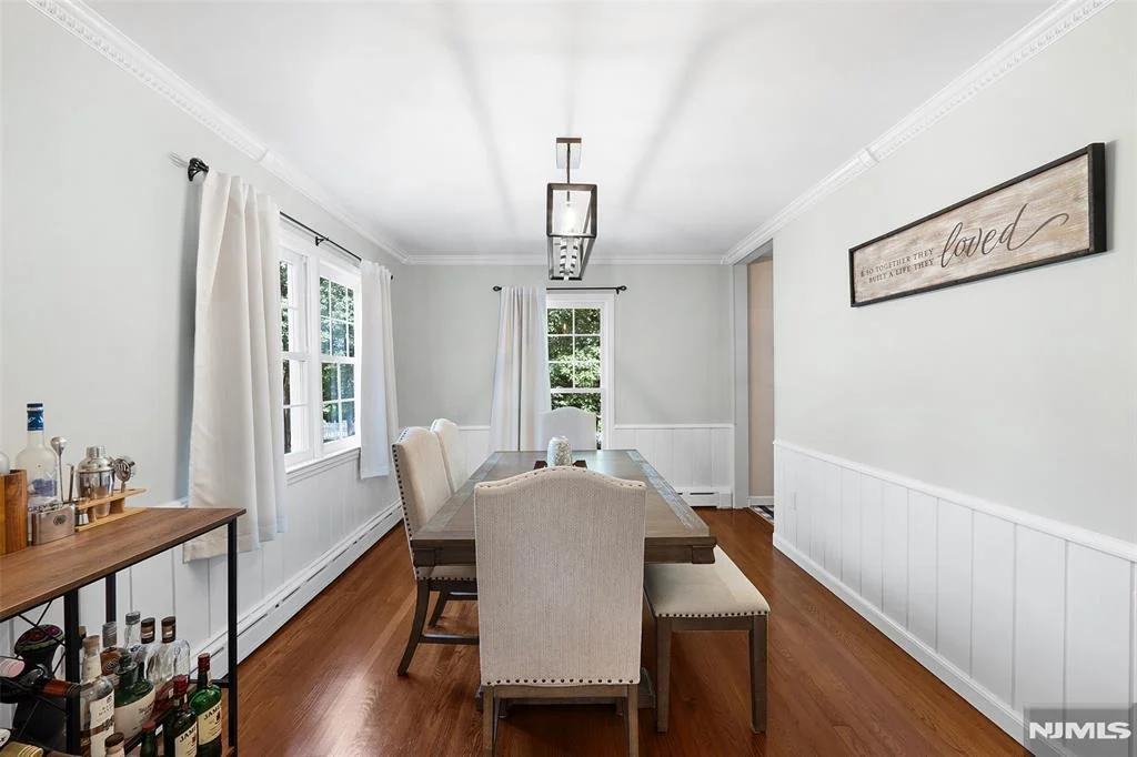 Photo of 32 Foothill