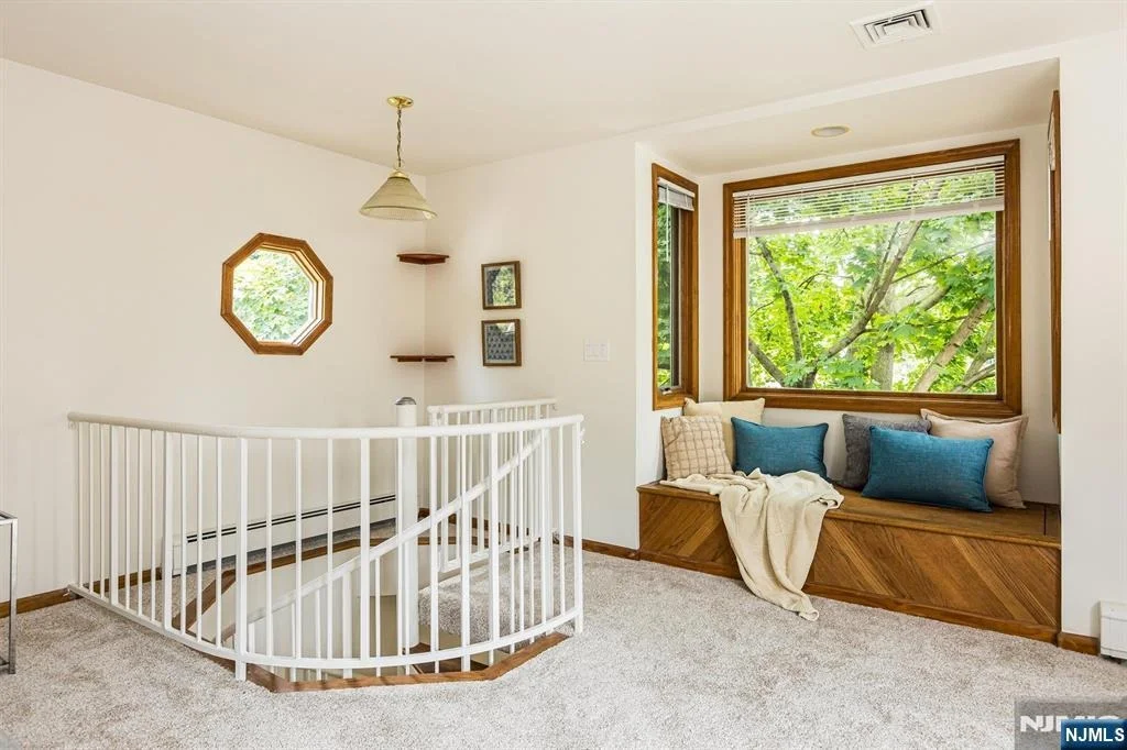 Photo of 373 Orange