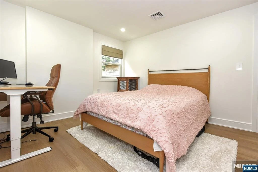 Photo of 75 Demarest