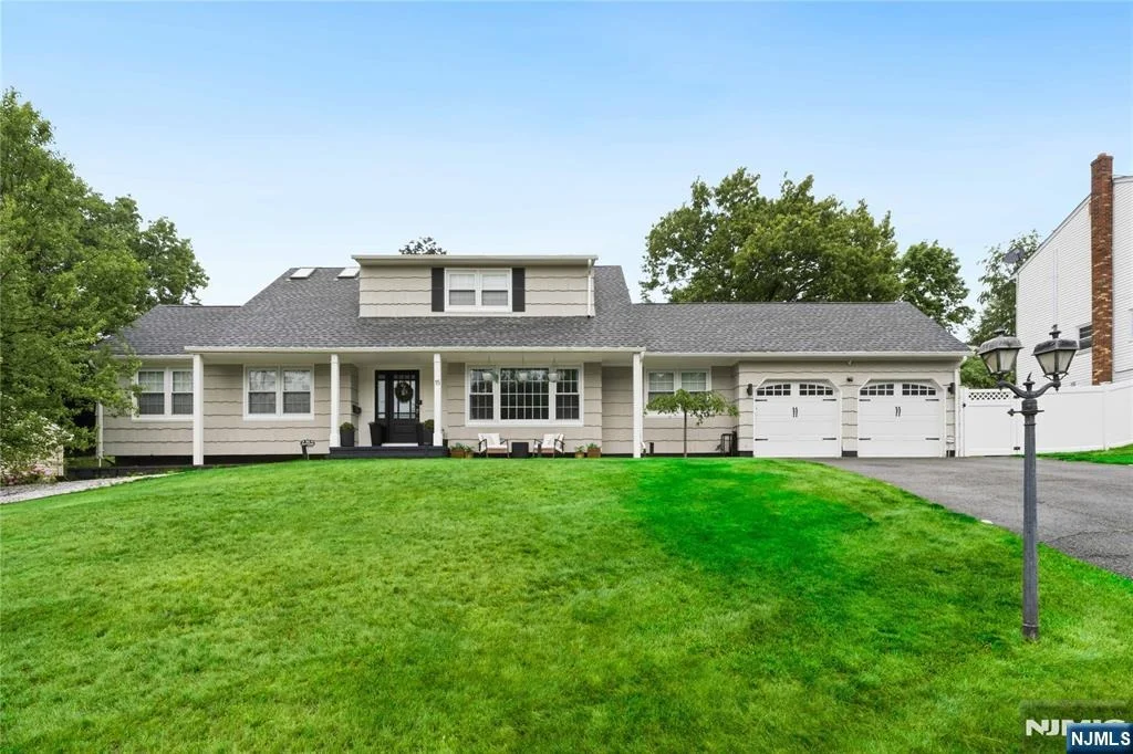 Photo of 15 Almroth