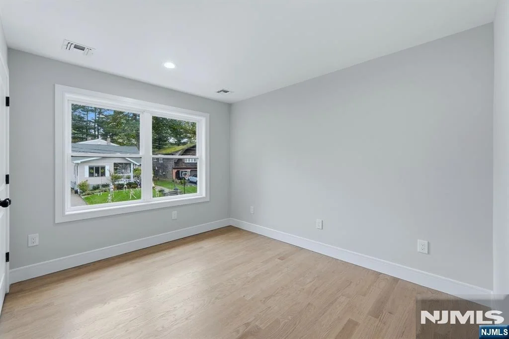 Photo of 37-39 Maple