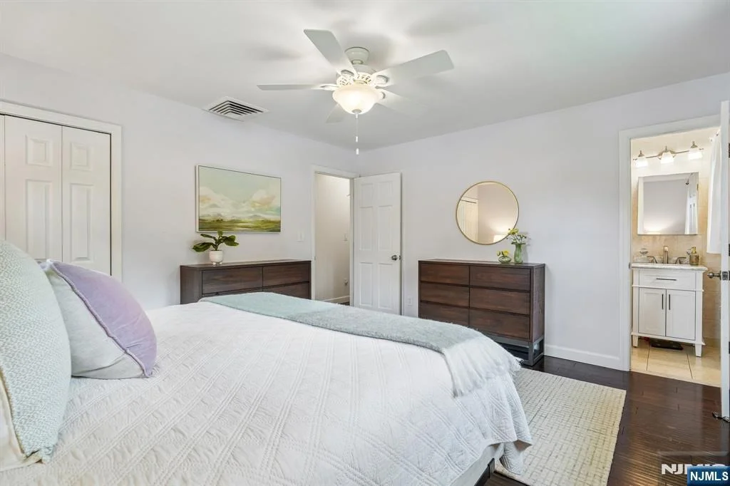 Photo of 49 Skyview