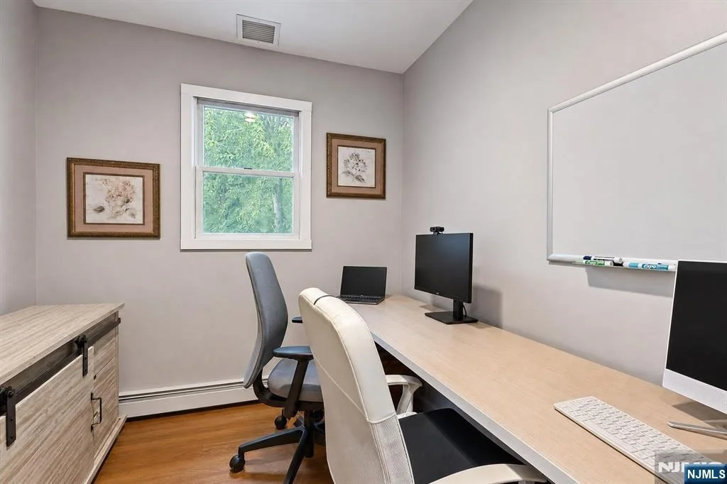 Photo of 1471 Terrill