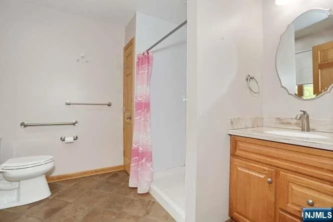 Photo of 405 Terhune