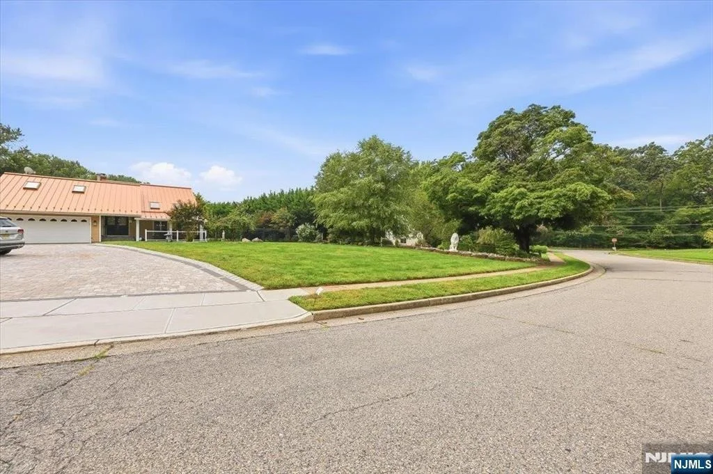 Photo of 19 Hillside