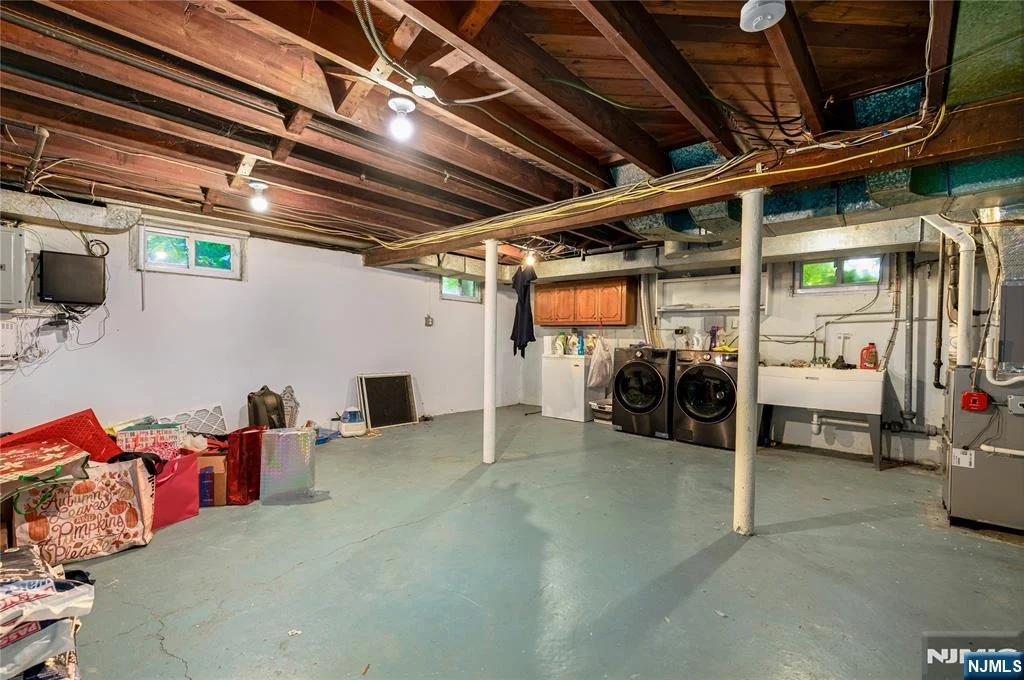 Photo of 685 Ackerman