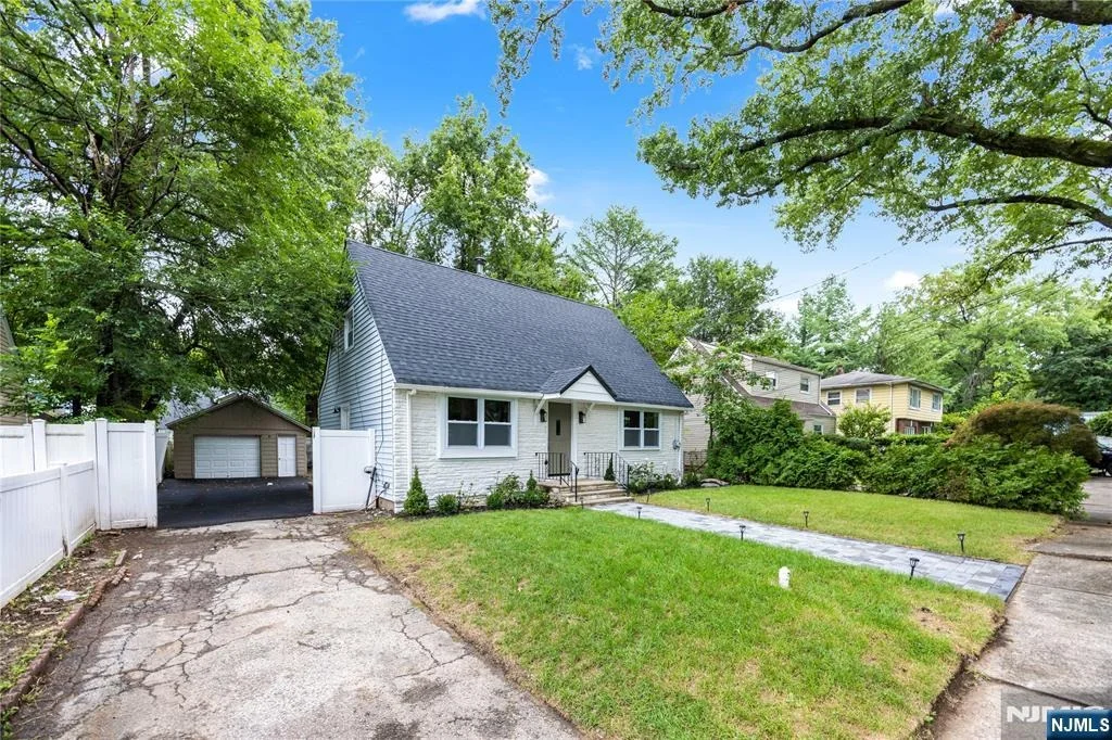 Photo of 253 Intervale