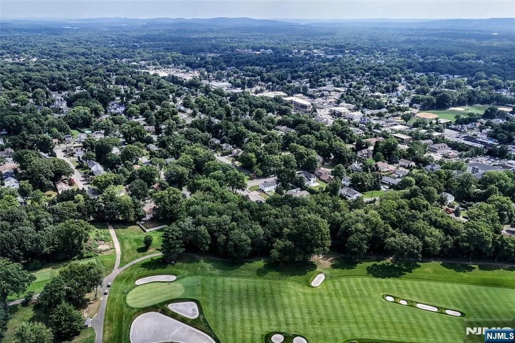 Photo of 75 Demarest