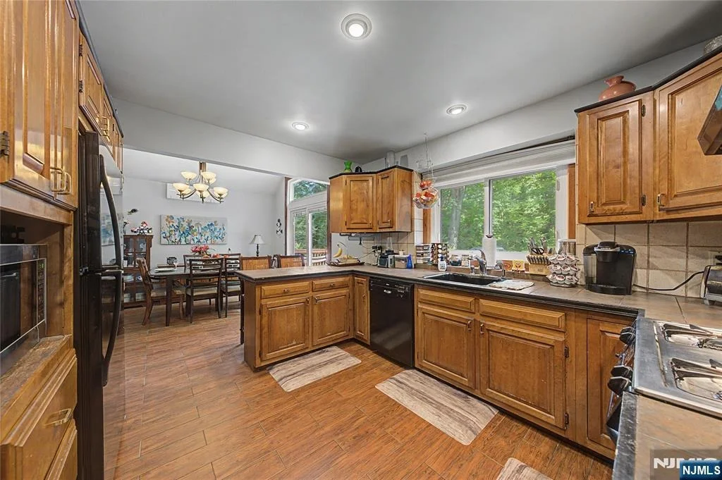 Photo of 451 W Brook