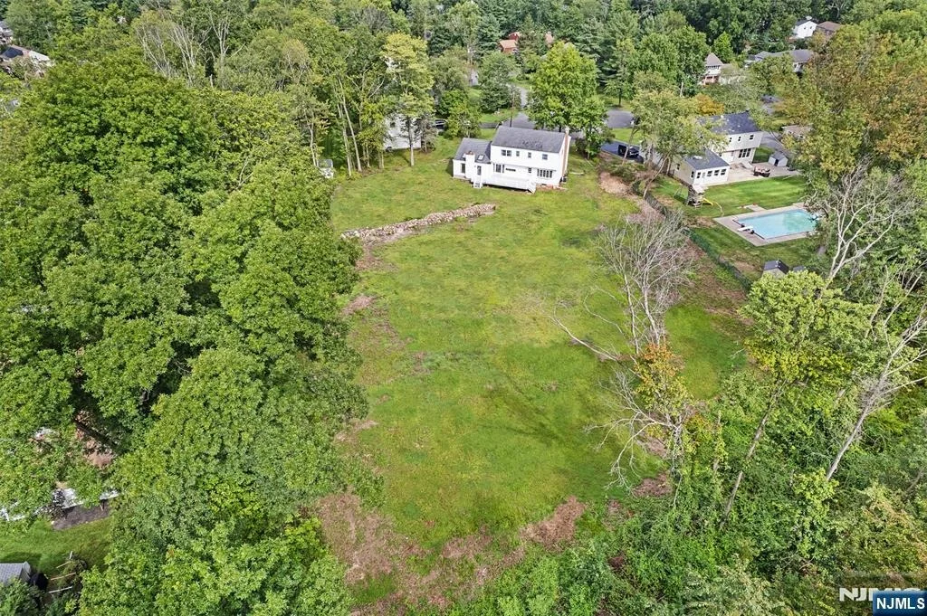 Photo of 10 Cedar