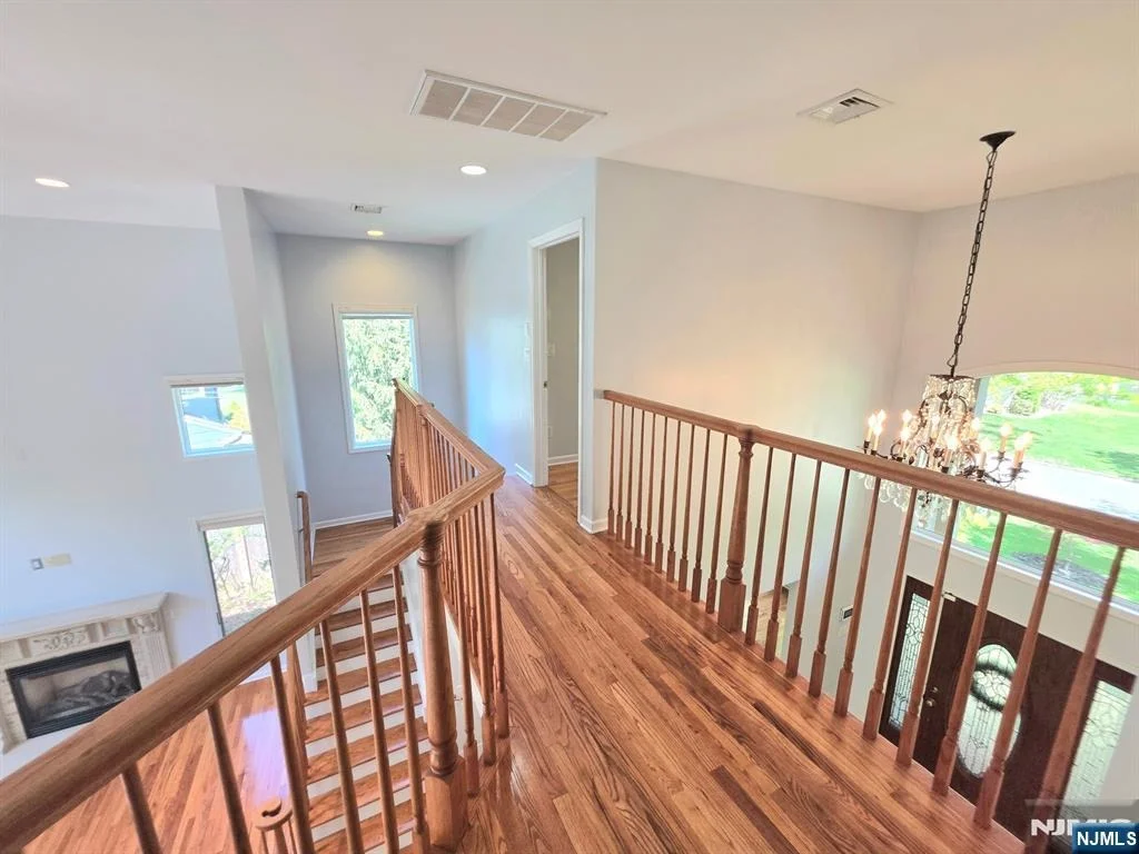 Photo of 335 Bullard