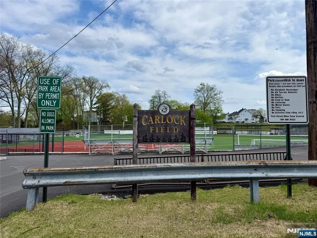 Photo of 40 South