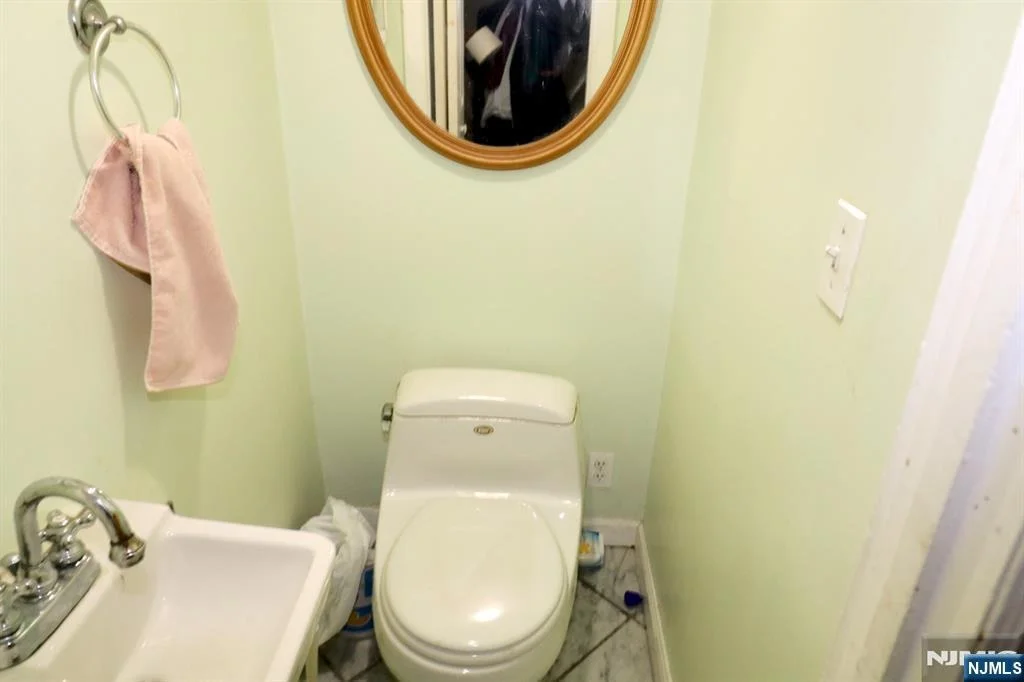 Photo of 236 Ross