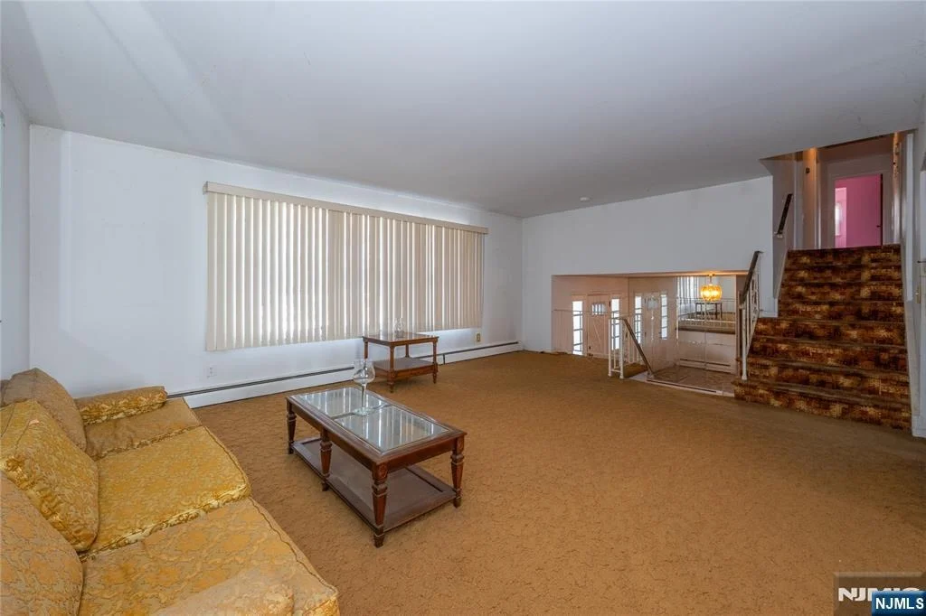 Photo of 409 W Anderson