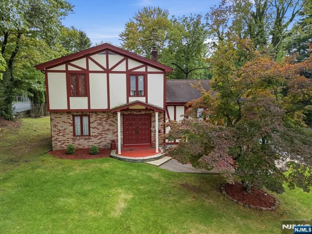 Photo of 209 Cedar
