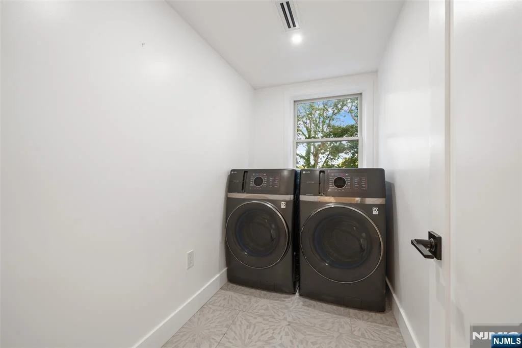 Photo of 517 Park