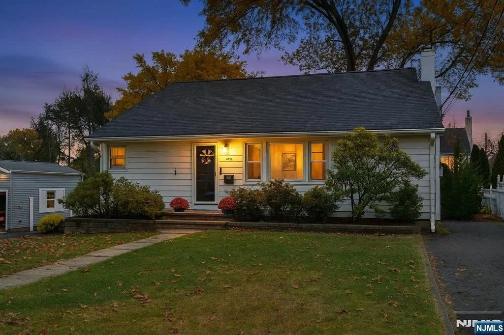 Photo of 82 Grove