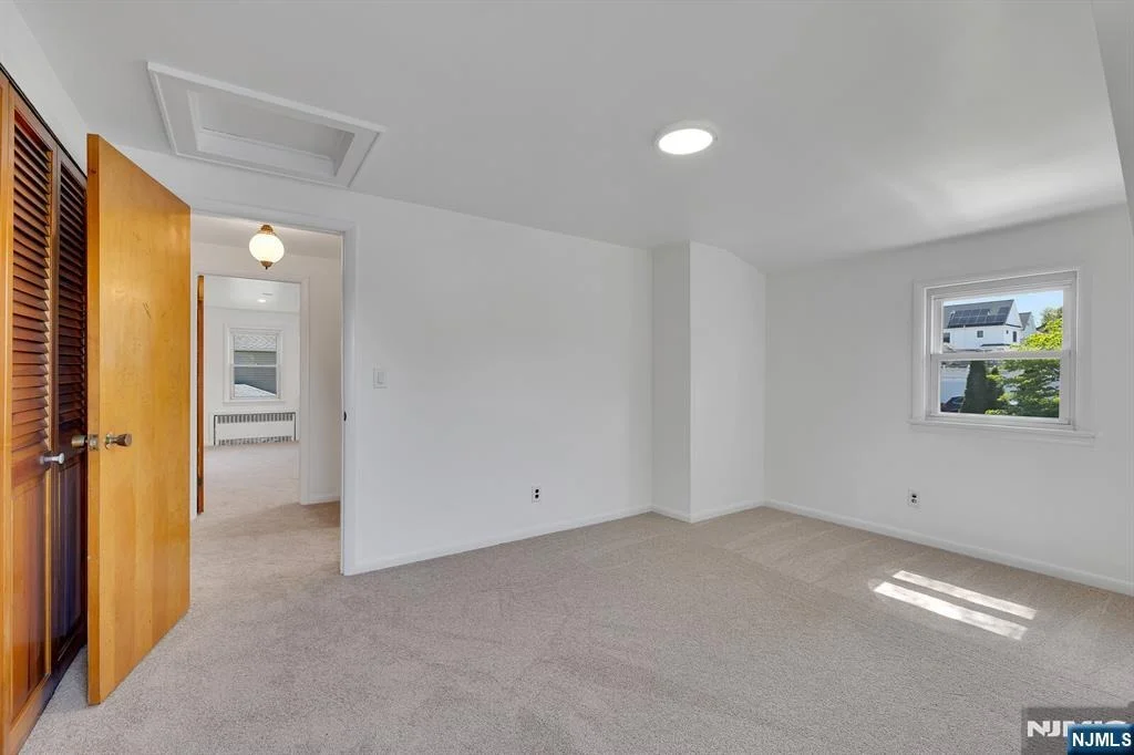 Photo of 287 Jackson