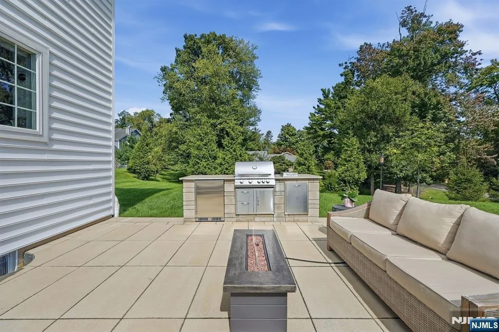 Photo of 73 Woodmere