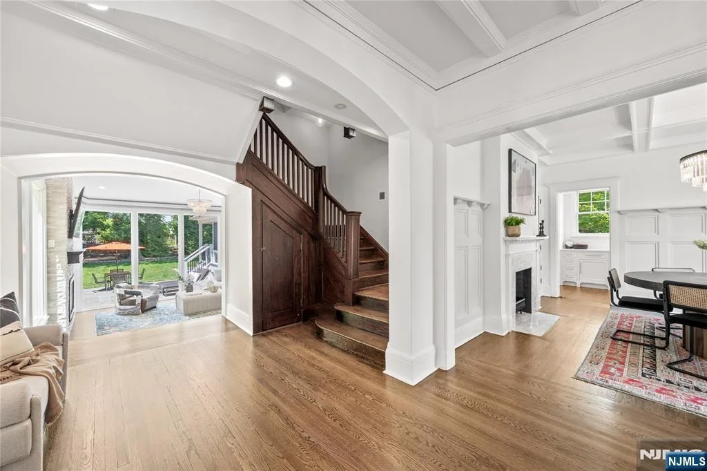 Photo of 48 Edgemont