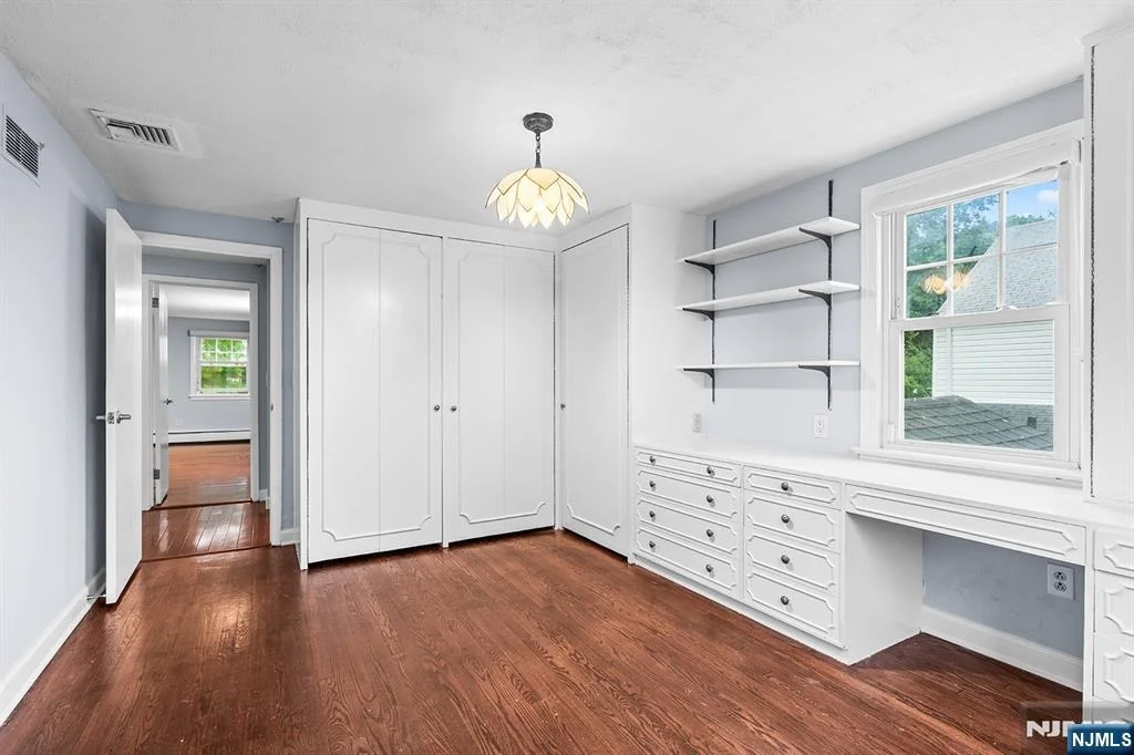 Photo of 175 Manning