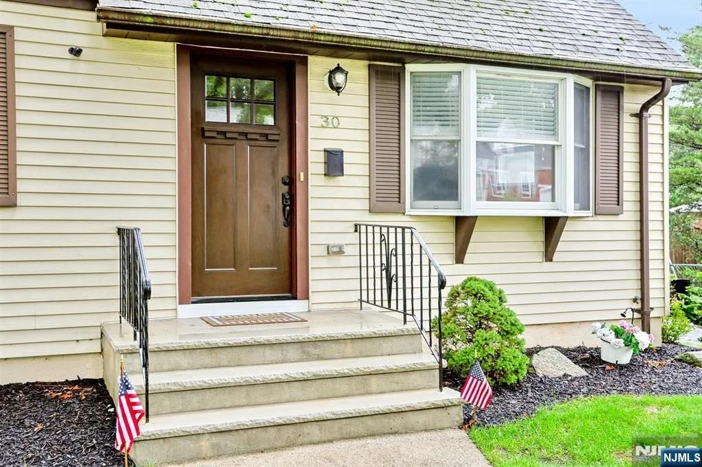 Photo of 30 Highwood