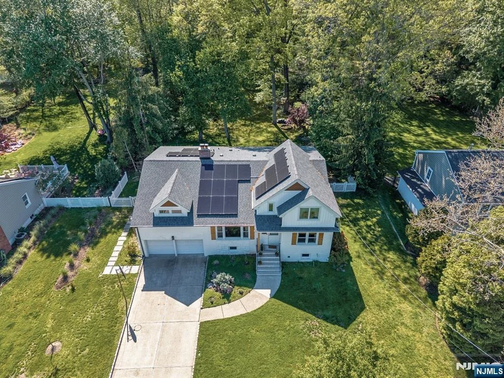 Photo of 433 Piermont