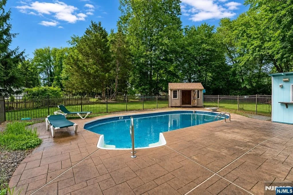 Photo of 1471 Terrill
