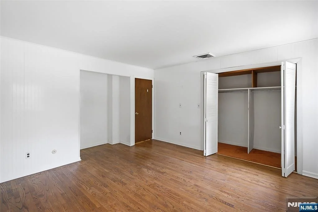 Photo of 308 Ross