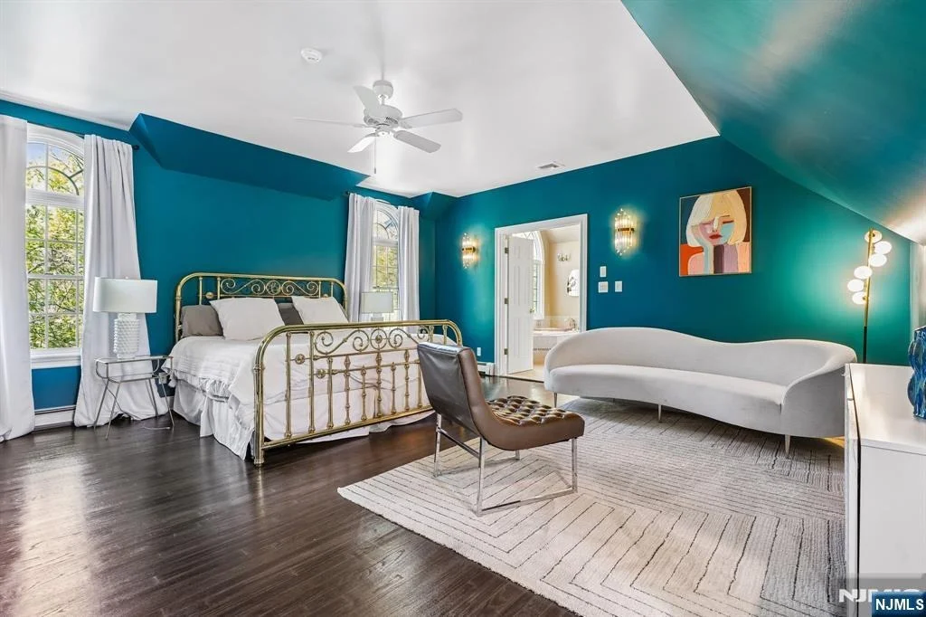 Photo of 372 Lakeview