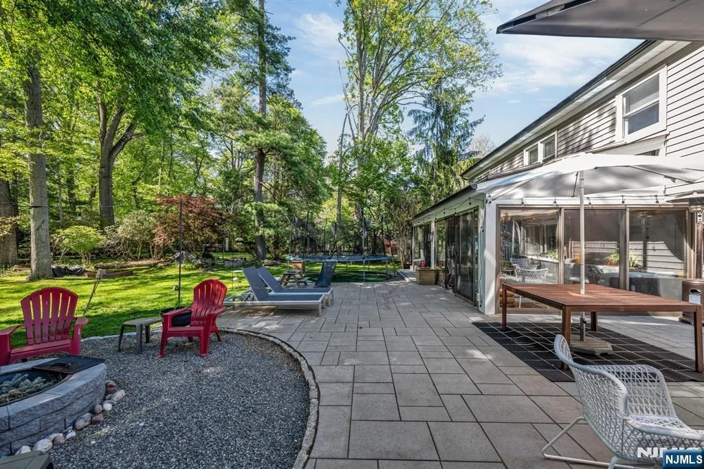 Photo of 433 Piermont