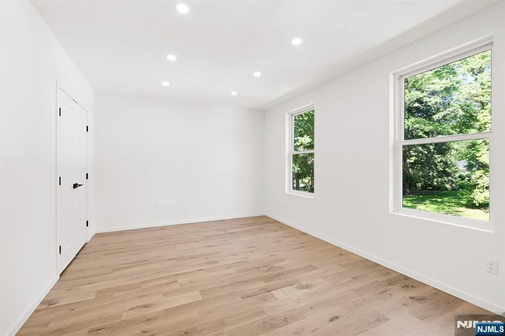 Photo of 175 Crescent