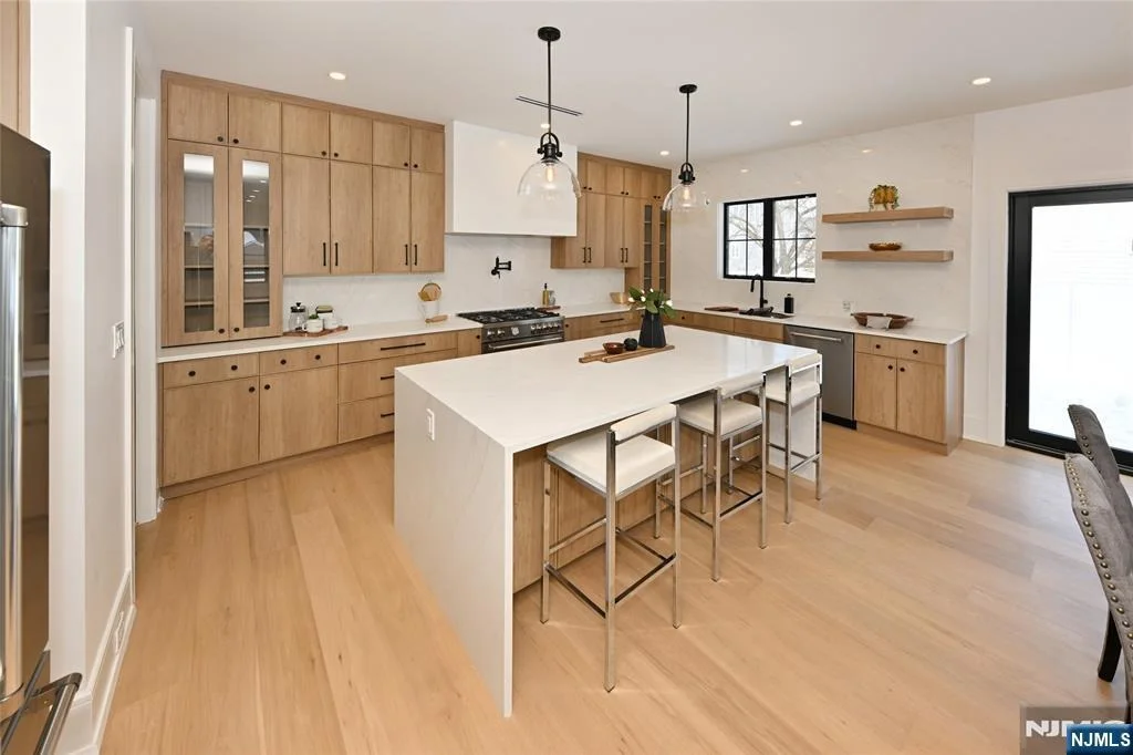 Photo of 212 Monroe