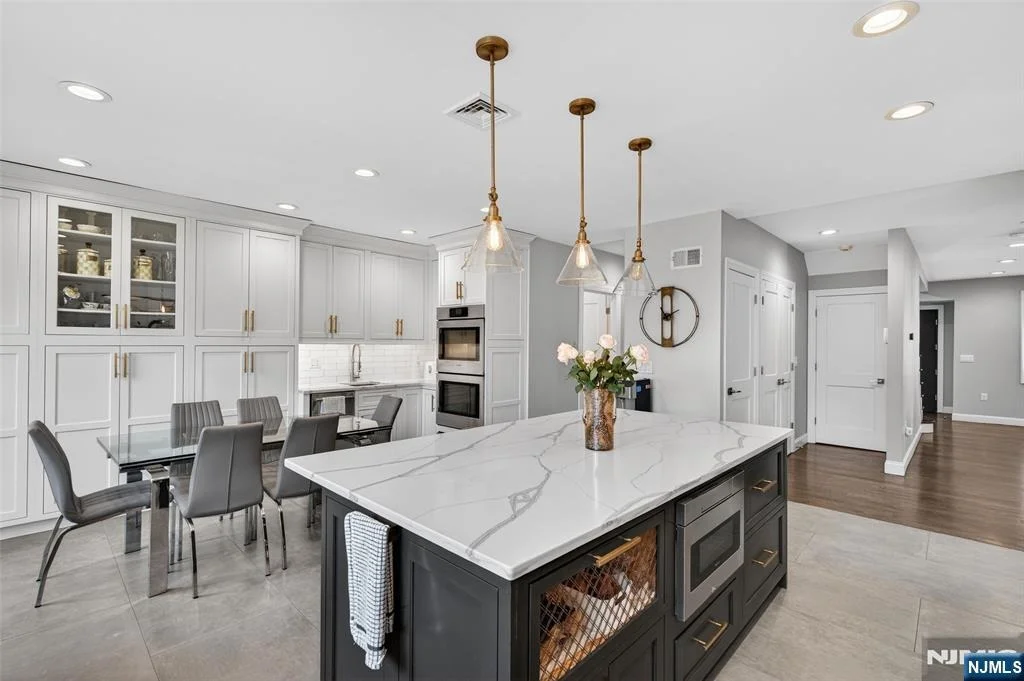Photo of 577 Grenville