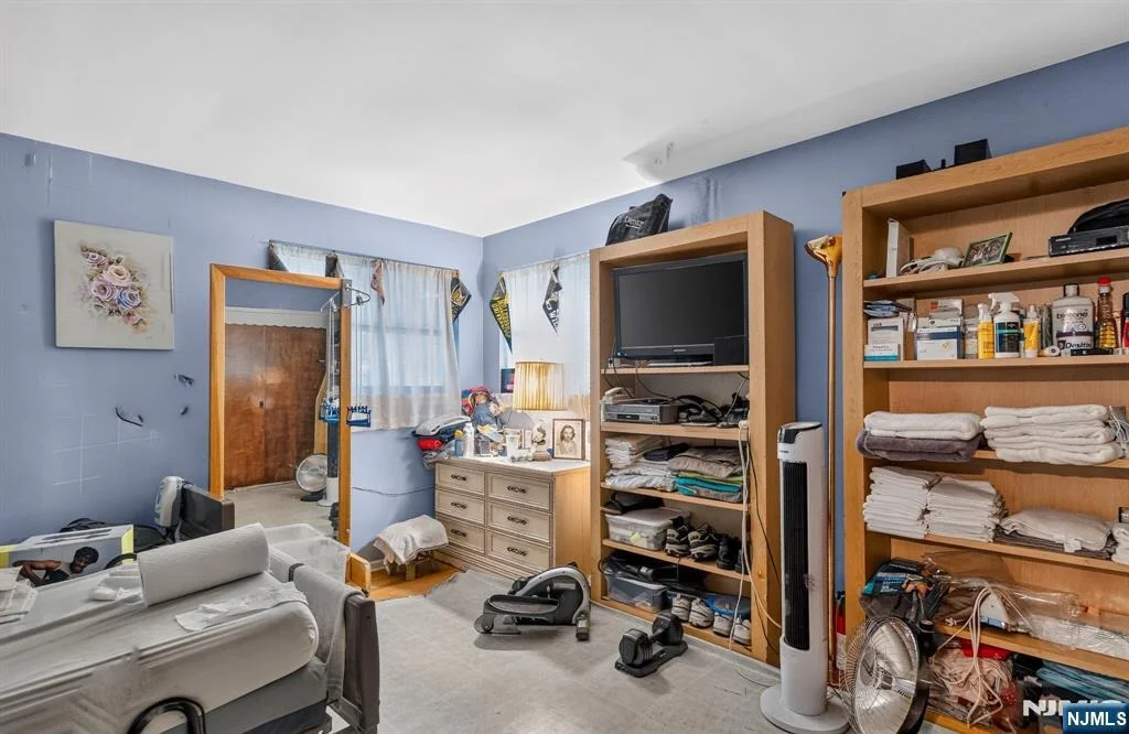 Photo of 214 Berdan