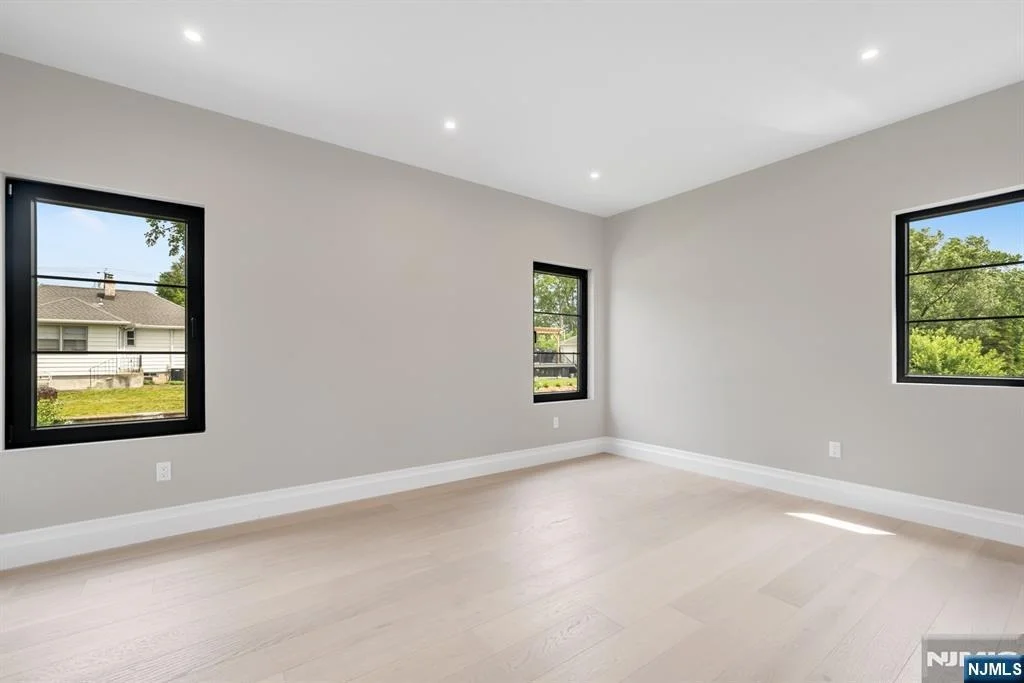 Photo of 474 Oregon