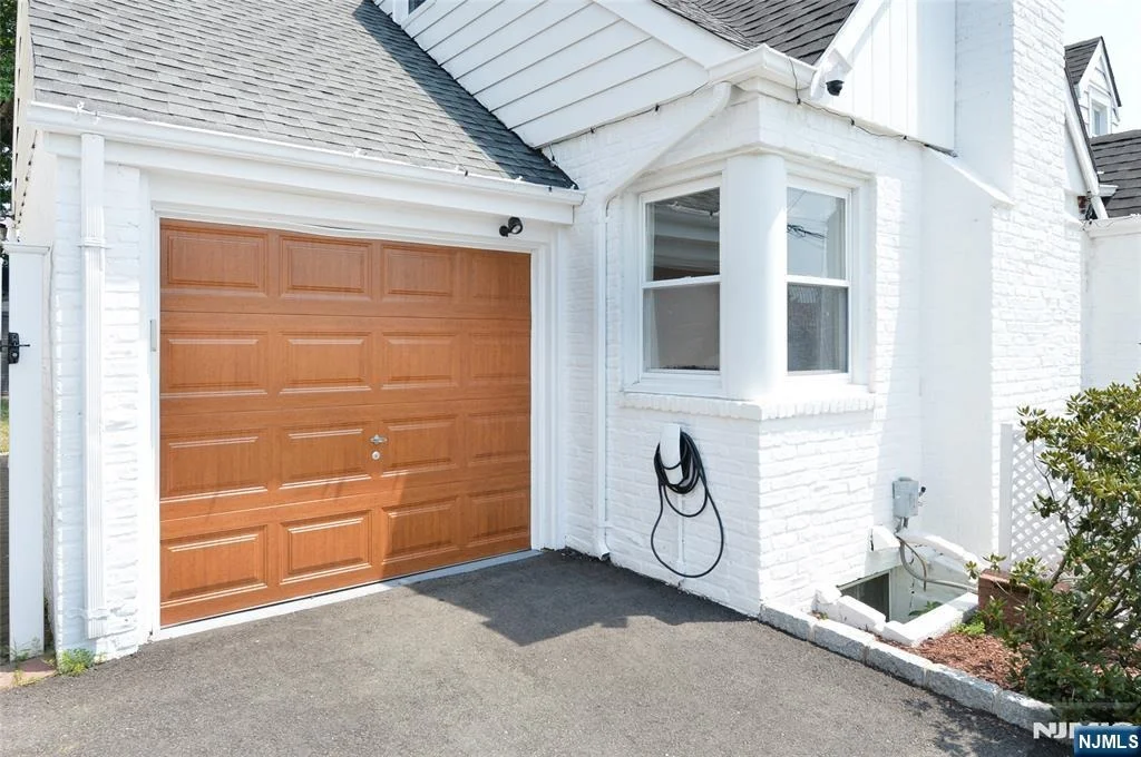 Photo of 612 Beech