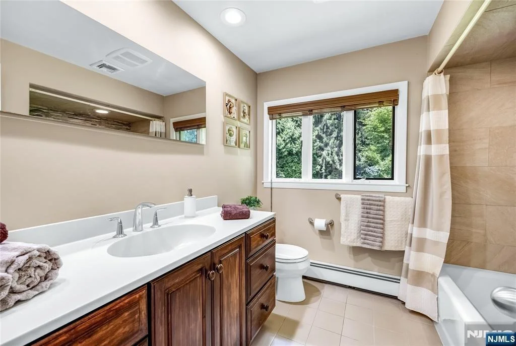 Photo of 9 Pinehill
