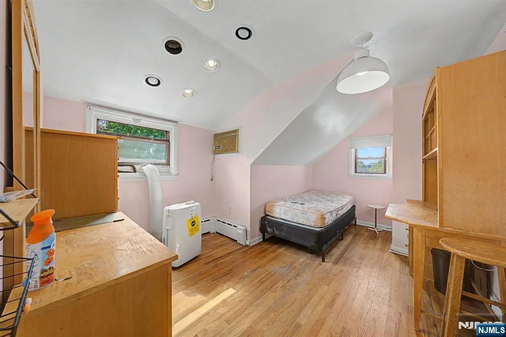 Photo of 154 Ames