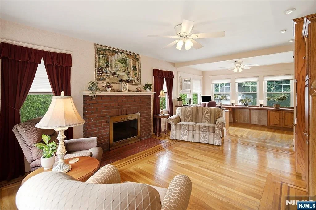Photo of 156 Larch