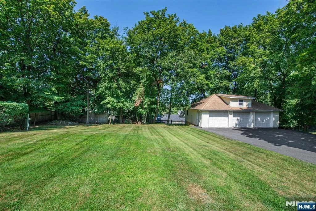 Photo of 11 Hillcrest