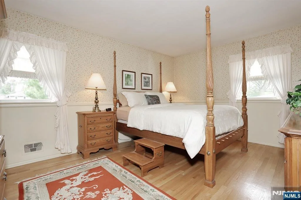 Photo of 222 Merritt