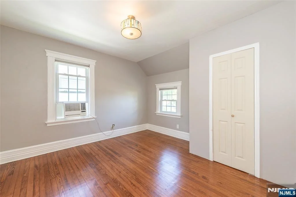 Photo of 35 Benson