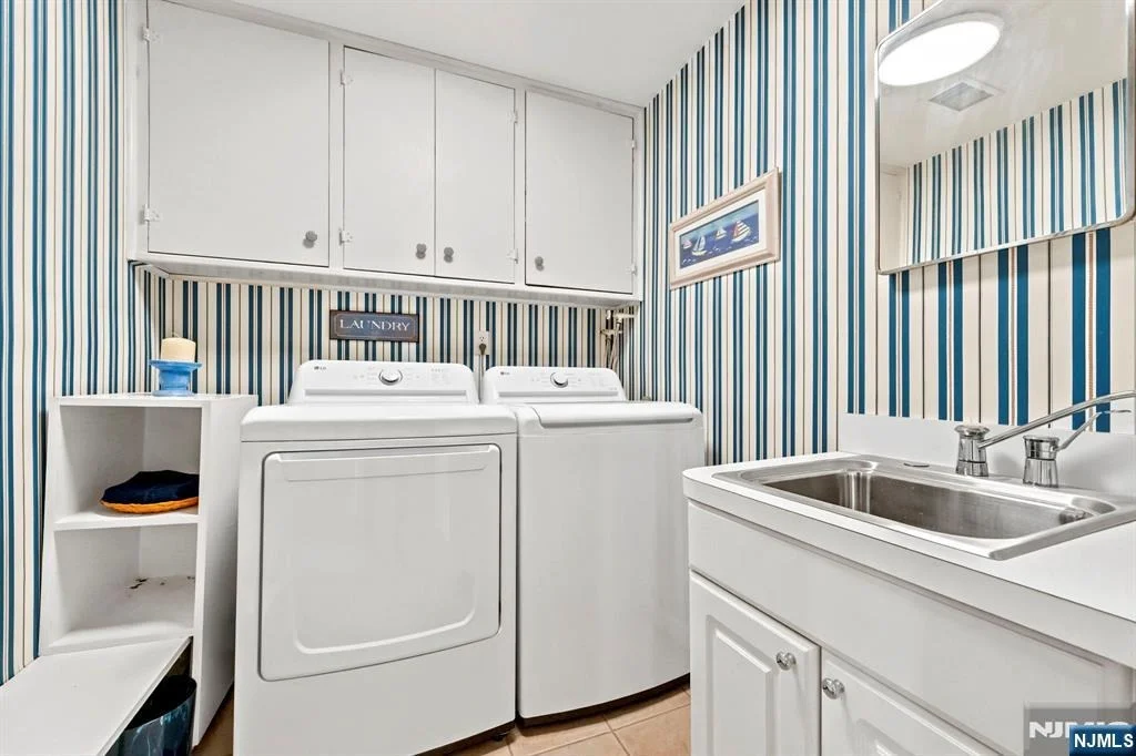 Photo of 33 Waling