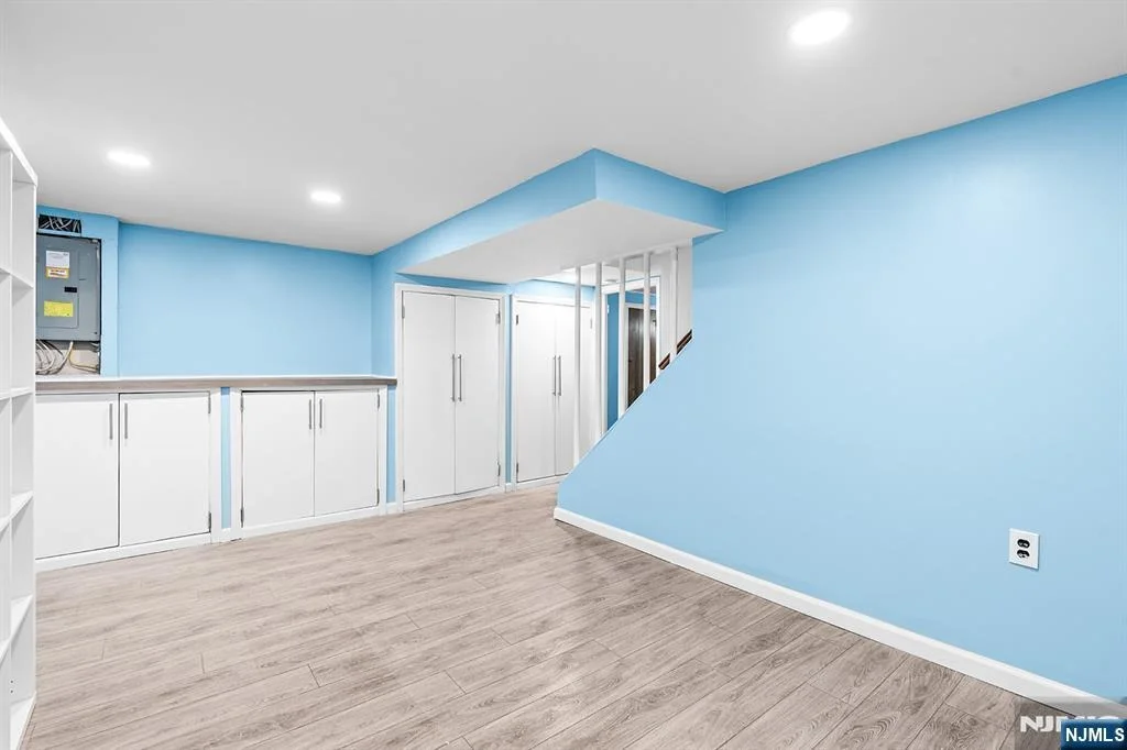 Photo of 175 Manning