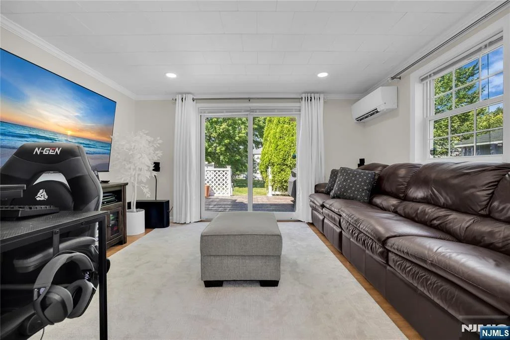 Photo of 23 Meadow