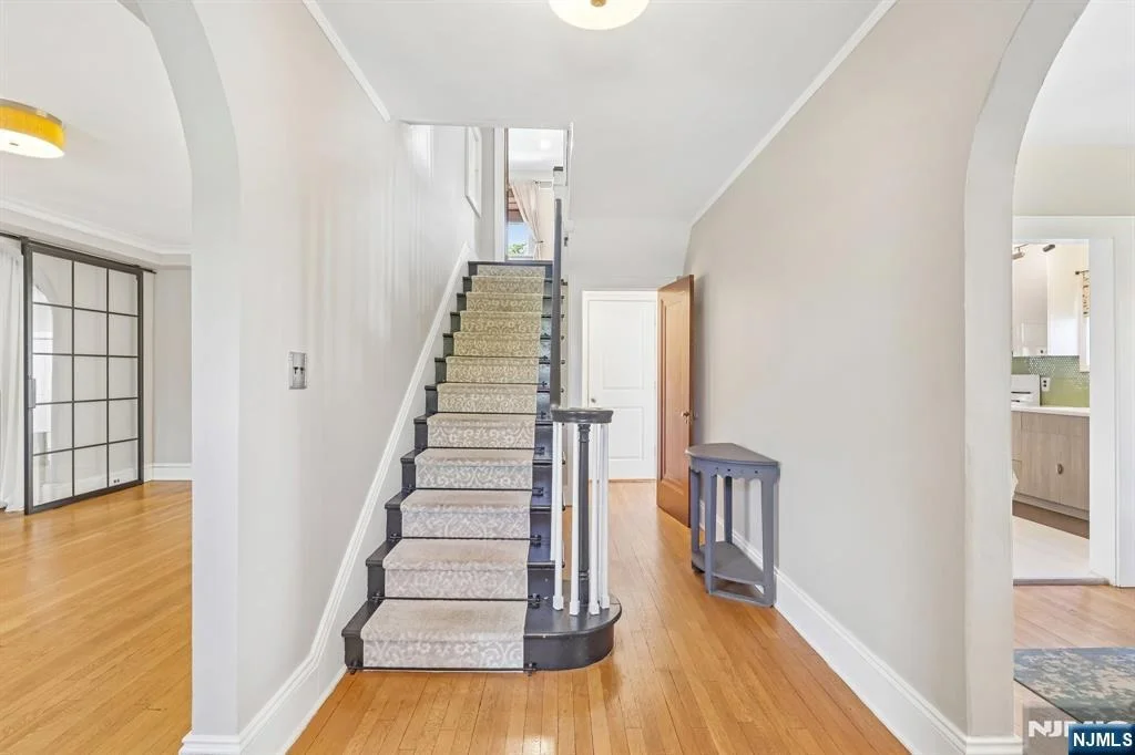 Photo of 1032-1034 Kipling