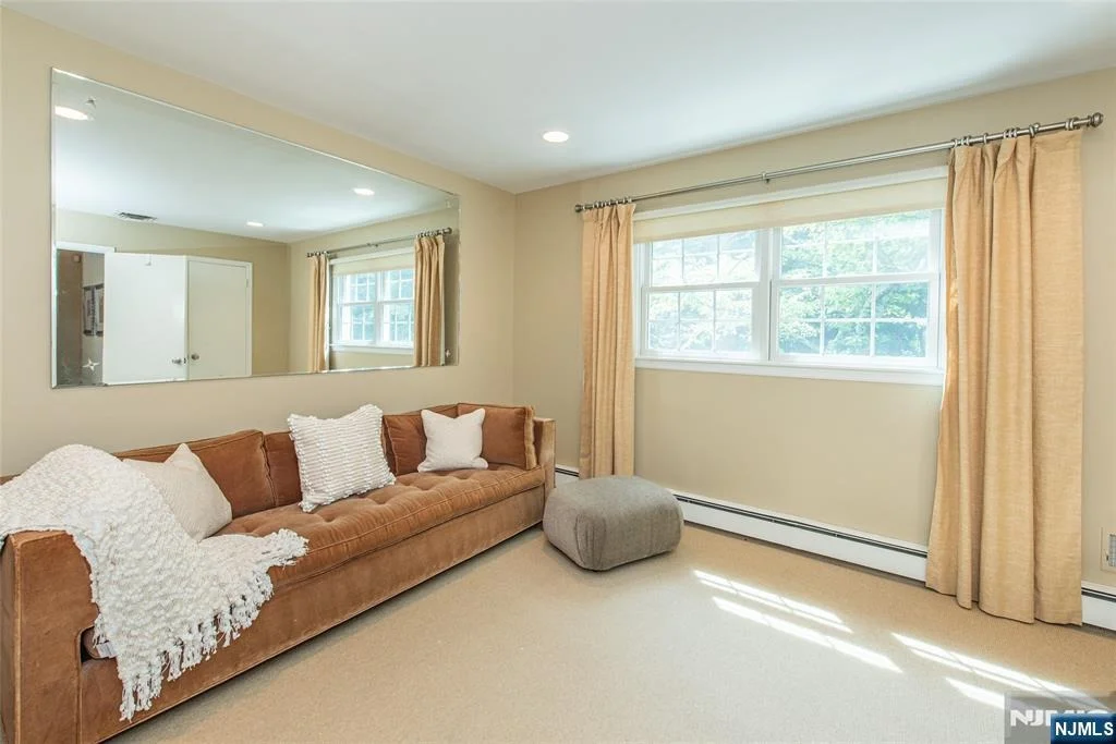 Photo of 2 Midvale